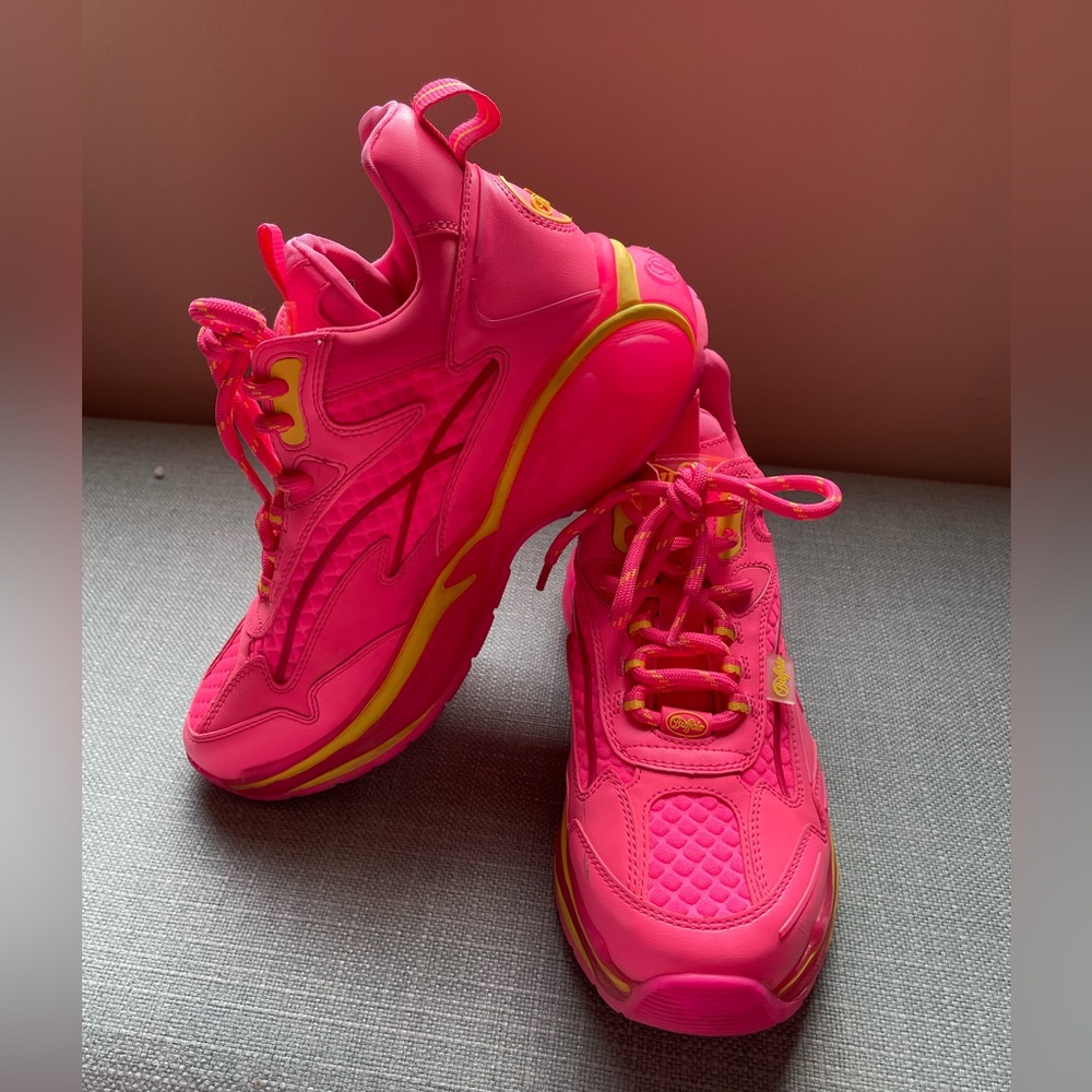 Buffalo Neon Pink Sneakers US 9 EUR 40